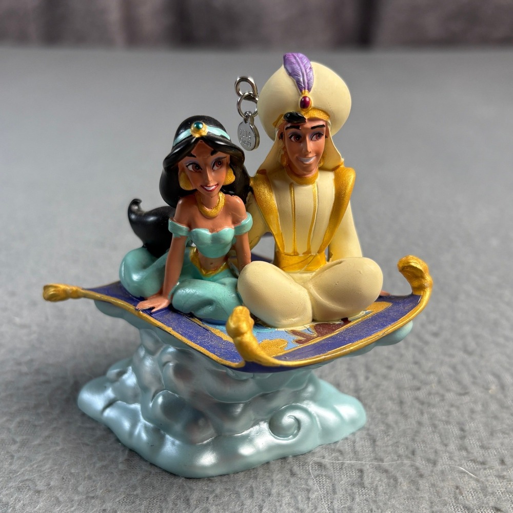 Disney Store 2019 Aladdin Jasmine Singing Living Magic Sketchbook Ornament